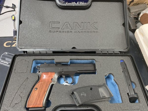 Pistolet Canik modèle P120 Cal. 9x19